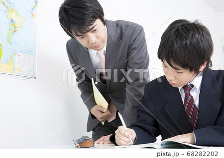 塾の授業 68282202