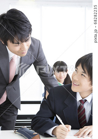 塾の授業 68282235