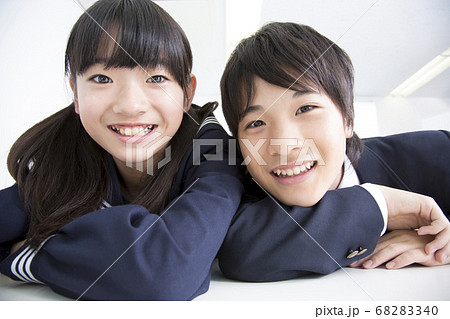 笑顔の中学生 笑顔の中学生 68283340