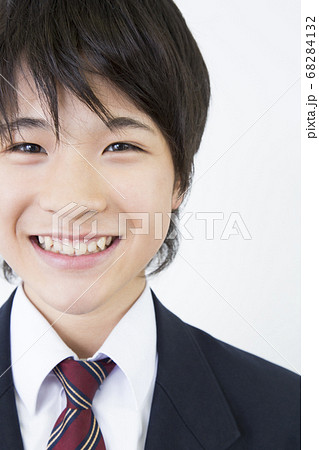 笑顔の男子中学生の写真素材