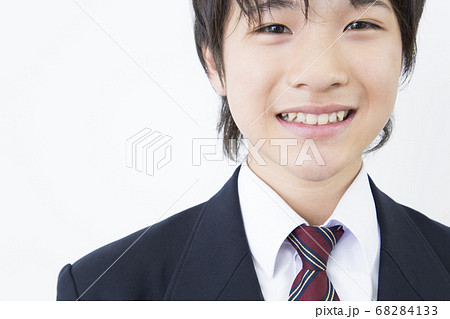 笑顔の男子中学生の写真素材