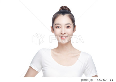 Beauty Portrait Of Young Asian Woman Beauty Portrait Of Young Asian Woman 68287133