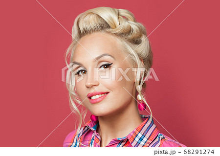 Pretty retro woman with red lips makeup Pretty retro woman with red lips makeup 68291274