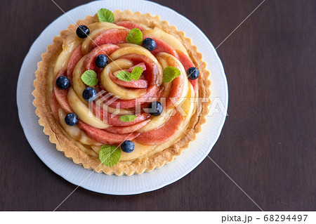 飛騨桃のタルトケーキ 飛騨桃のタルトケーキ 68294497