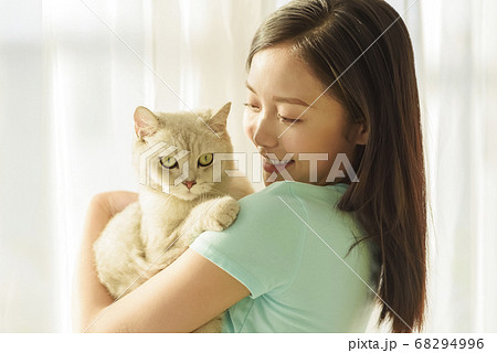 Women lifestyle pets Women lifestyle pets 68294996