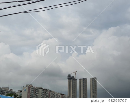 雲 空 建物 68296707