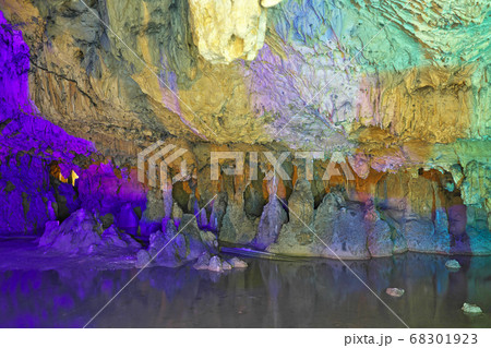 【満奇洞】 岡山県新見市豊永赤馬 68301923