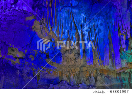 【満奇洞】 岡山県新見市豊永赤馬 【満奇洞】 岡山県新見市豊永赤馬 68301997