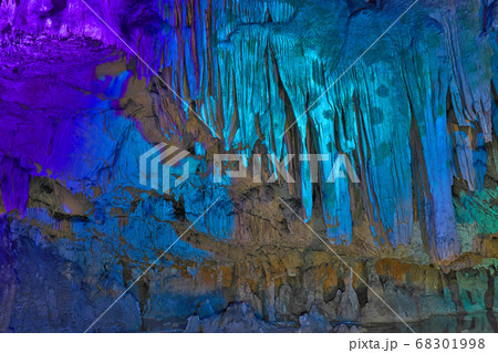 【満奇洞】 岡山県新見市豊永赤馬 【満奇洞】 岡山県新見市豊永赤馬 68301998