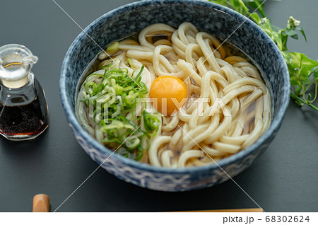 讃岐月見うどん 68302624
