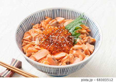 鮭いくら丼 68303512