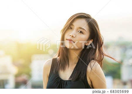 女性　ビューティー 68305699