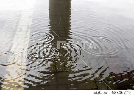 梅雨 氾濫 雨季 68306779