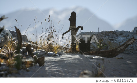 retro rust hand water pump retro rust hand water pump 68311275