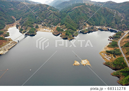 五ヶ山ダム湖の上空から 五ヶ山ダム湖の上空から 68311278