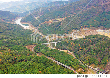 五ヶ山ダムの下流の風景 五ヶ山ダムの下流の風景 68311284