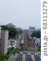 まっすぐ伸びる線路 68313279