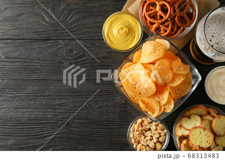 Beer snacks, glass of beer, potato chips, beer 68313483