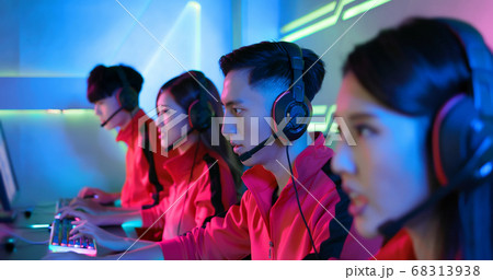 pro cyber sport gamers team 68313938
