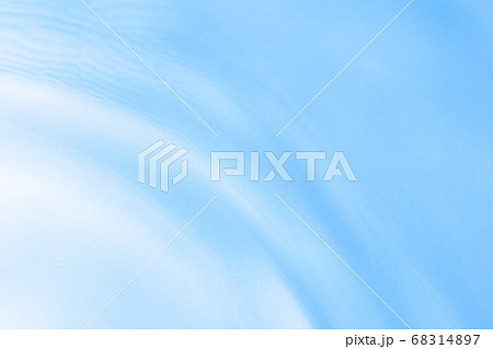 水の泡・水面・水中・水の素材。健康や医療、環境やライフスタイル、飲料のイメージ。  68314897