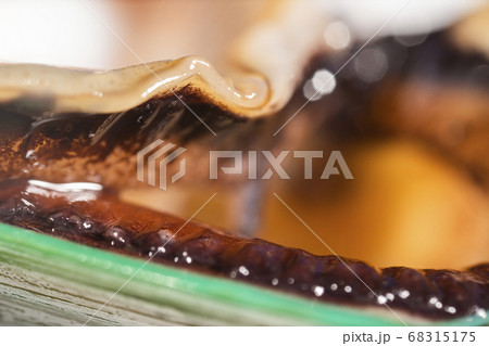 Fresh raw Green lipped mussel from New Zealand Fresh raw Green lipped mussel from New Zealand 68315175