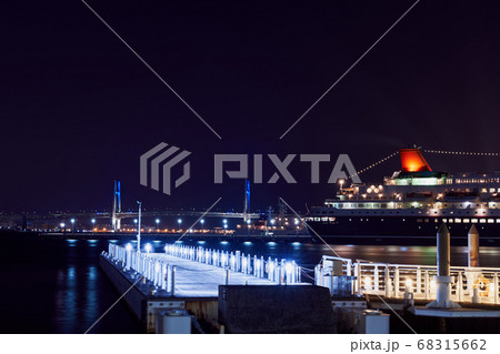 夜の横浜港 夜の横浜港 68315662