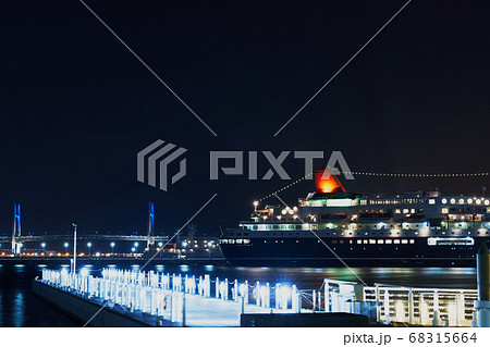 夜の横浜港 夜の横浜港 68315664