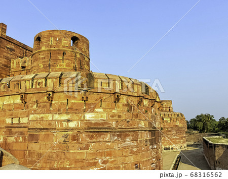 Agra Red Fort walls in Agra, Uttar Pradesh, India  68316562