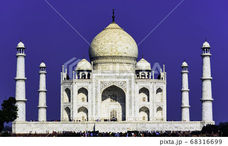 Picture of Crown of the Palaces - Taj Mahal in Agra, Uttar Pradesh, India 68316699