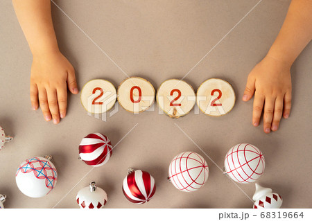 Red and white Christmas balls top view, New Year concept Red and white Christmas balls top view, New Year concept 68319664