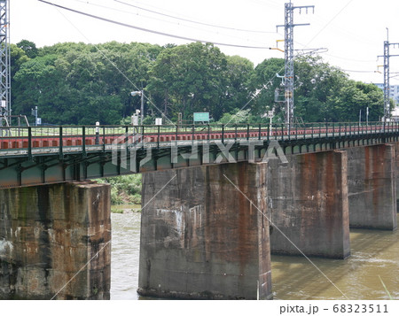 大和川の鉄橋 大和川の鉄橋 68323511