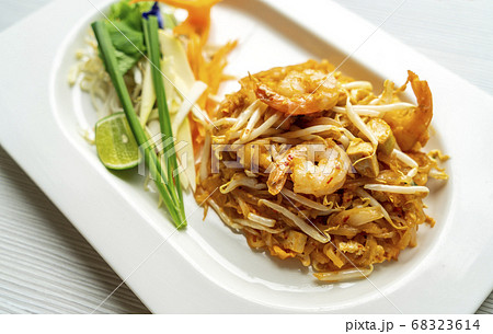 Pad Thai Pad Thai 68323614