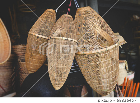 Bamboo basketry for fishery tool 68326457