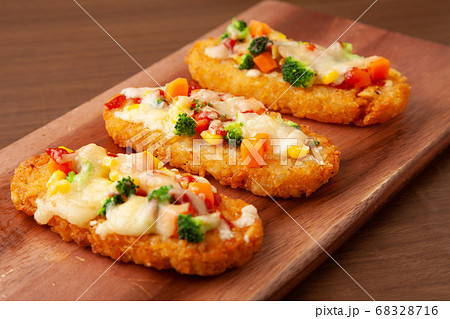 焼きチーズのハッシュポテト 焼きチーズのハッシュポテト 68328716