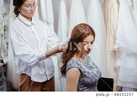 professional designer and bride professional designer and bride 68333257