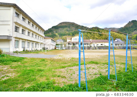 旧玖珠町立日出生中学校　大分県玖珠町日出生1926－2　2019年3月31日閉校 68334630