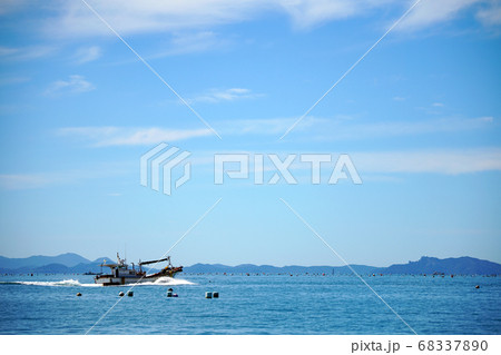 海 漁船 風景 68337890