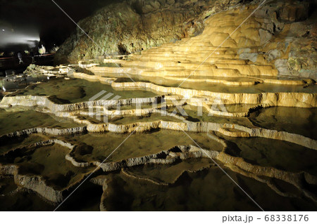 秋芳洞の百枚皿 68338176