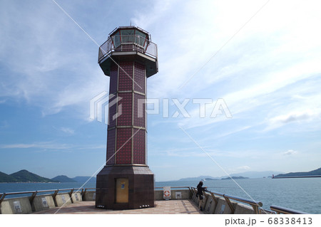 高松港のガラスの灯台の景色 高松港のガラスの灯台の景色 68338413