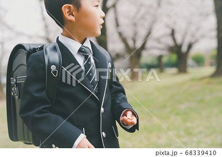 6 years old 6 years old 68339410