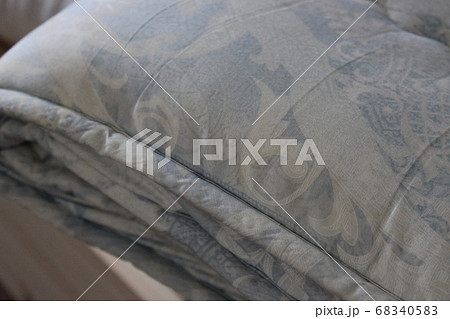 布団　シミ 68340583