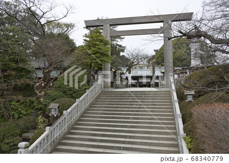 伊勢山皇大神宮　大注連柱 68340779