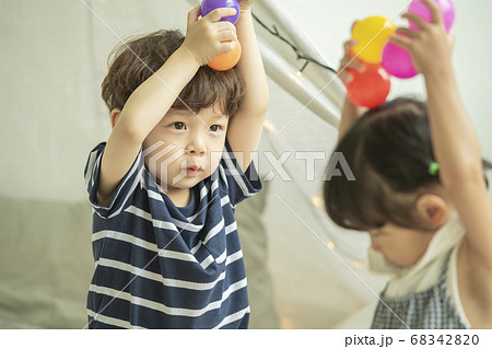 男 男性 男の子 68342820