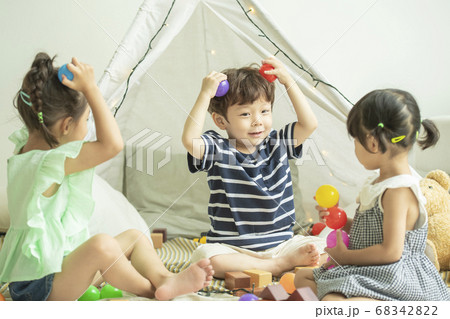 男 男性 男の子 68342822