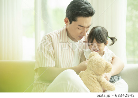 子供 お父さん 父 68342945