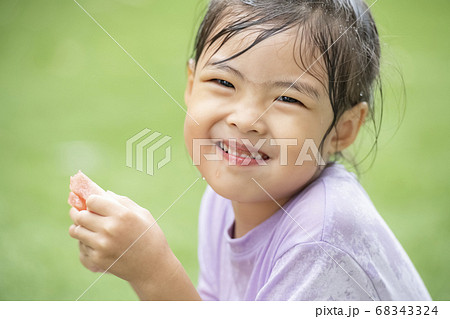 女性 女 女の子 68343324