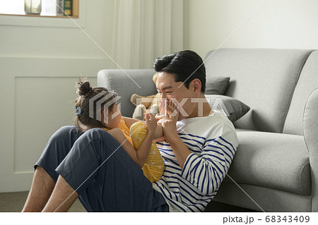 お父さん 父 パパ 68343409