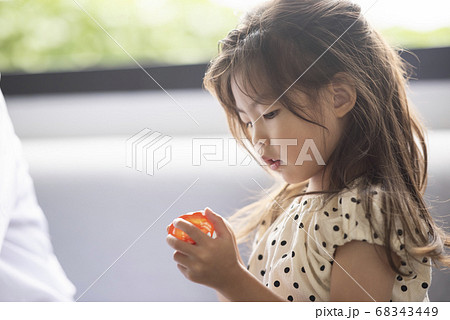 ライフスタイル 女性 女 68343449