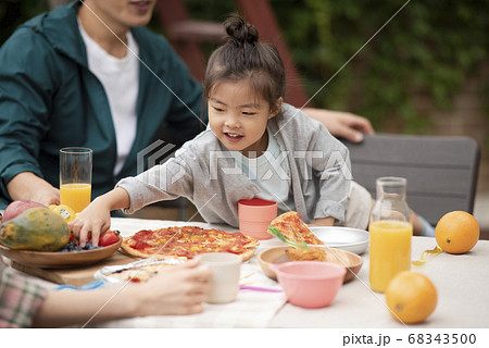 家族 ファミリー キャンプ 68343500