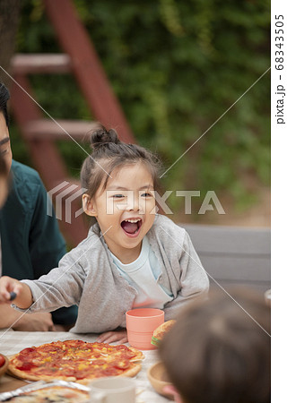 女性 女 女の子 68343505